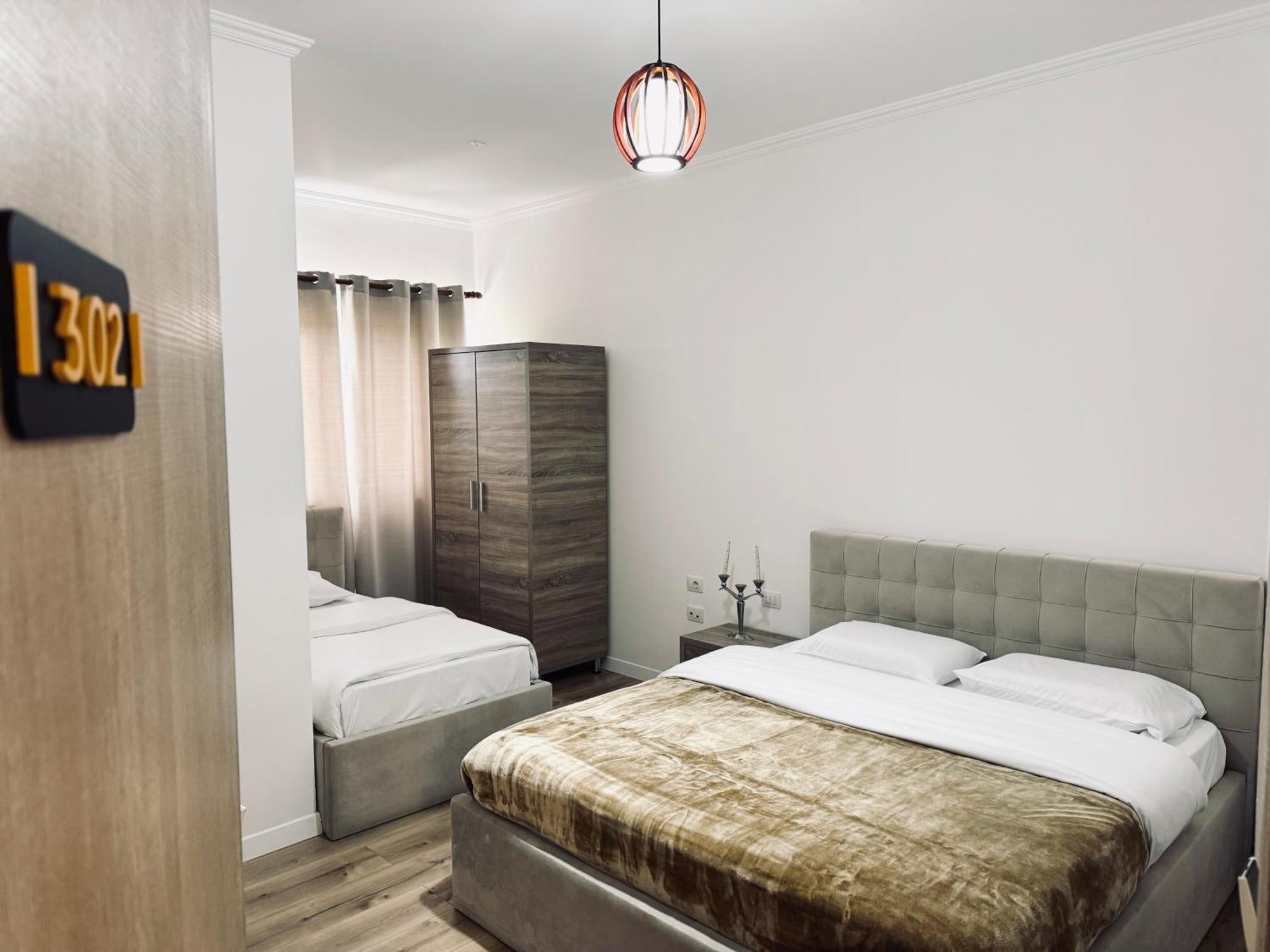 Kutal Park Inn Hotel Përmet Kültér fotó