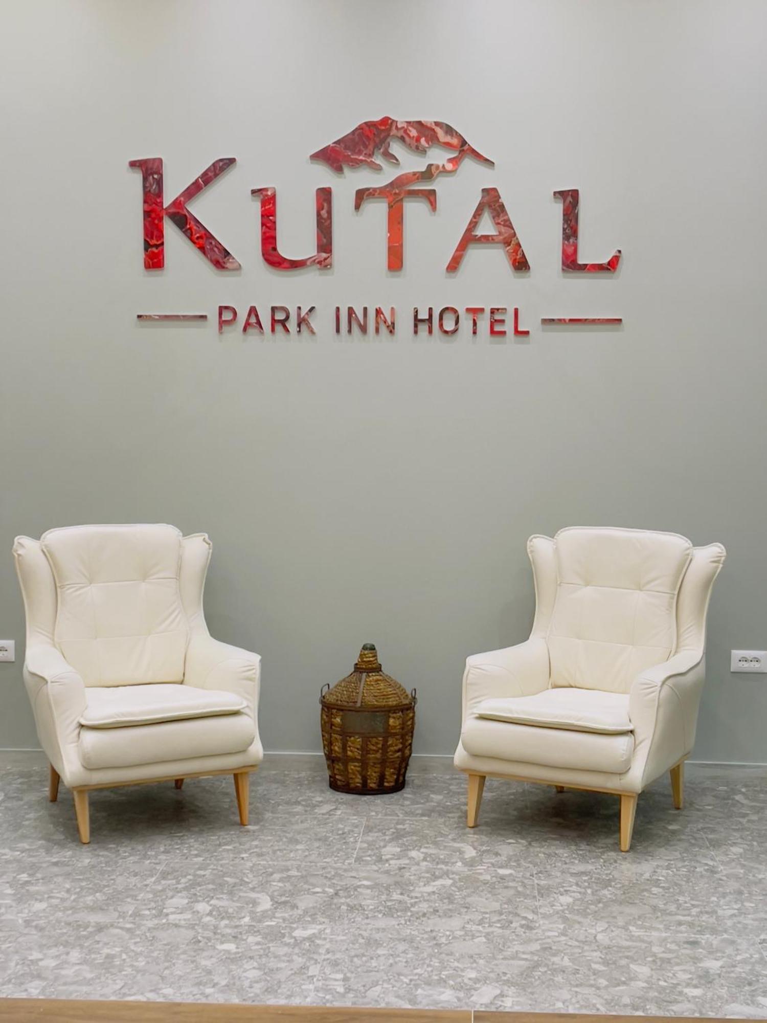 Kutal Park Inn Hotel Përmet Kültér fotó